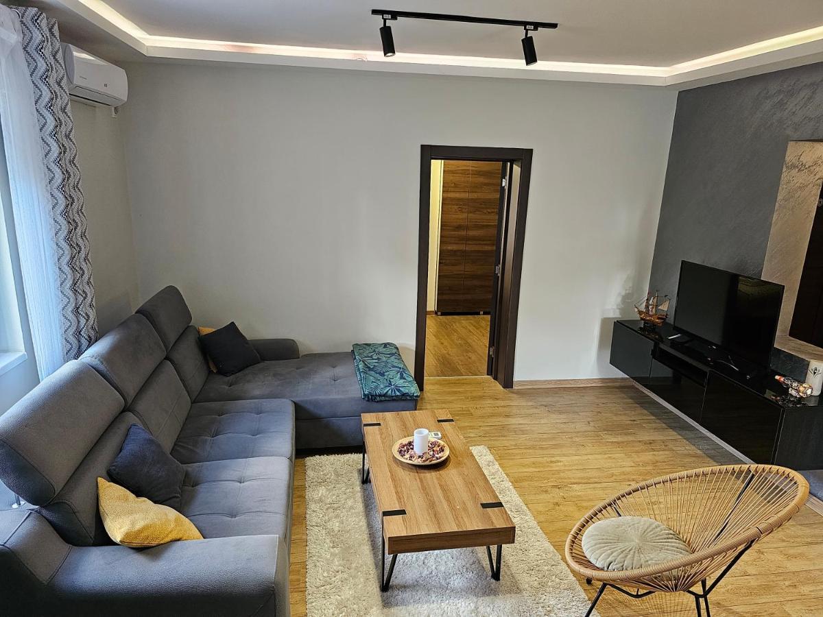Aerovista Apartment Surčin Eksteriør bilde