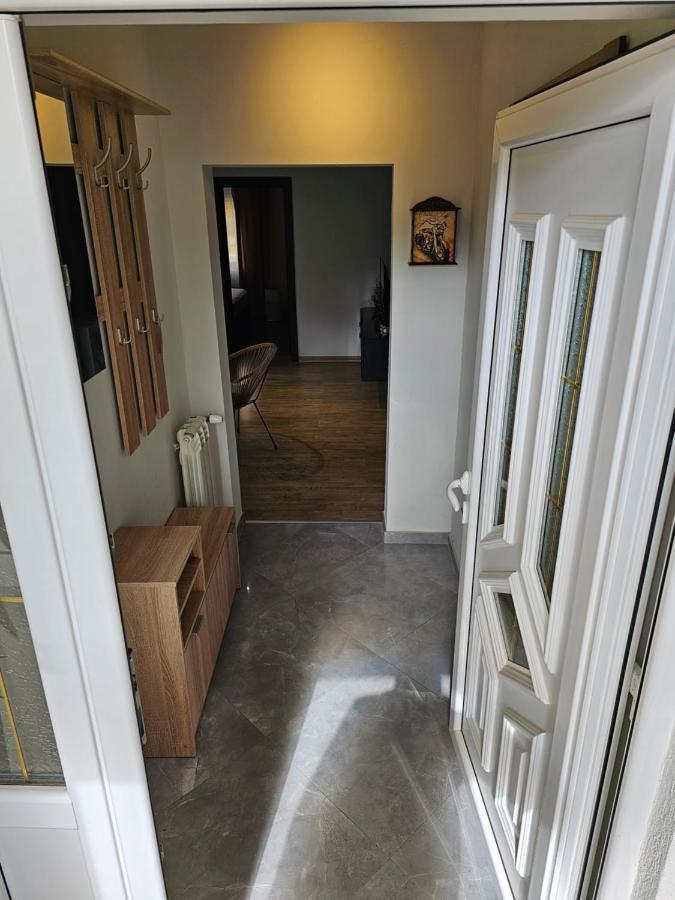 Aerovista Apartment Surčin Eksteriør bilde